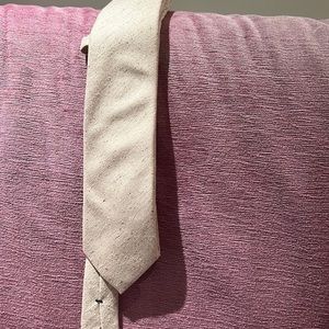 Suit supply white with brown spec Tie